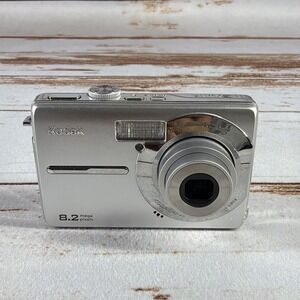 Kodak EasyShare MD853 Silver Digital Camera 8.2MP — Used W/Battery